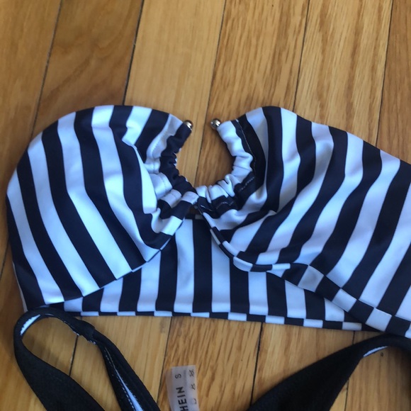 Women’s bikini top brand unknown bottom Shein - Picture 5 of 8